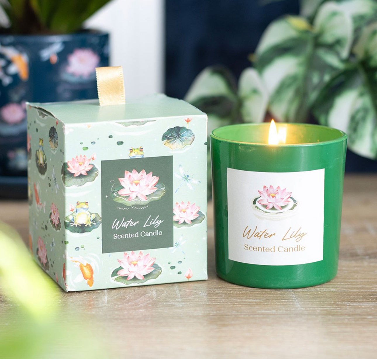 Water Lily Scented Jar Candle