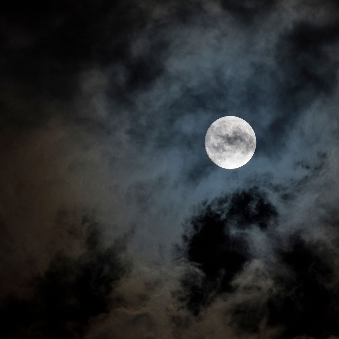 Creating & Using Moon Water – Fox & the Bear