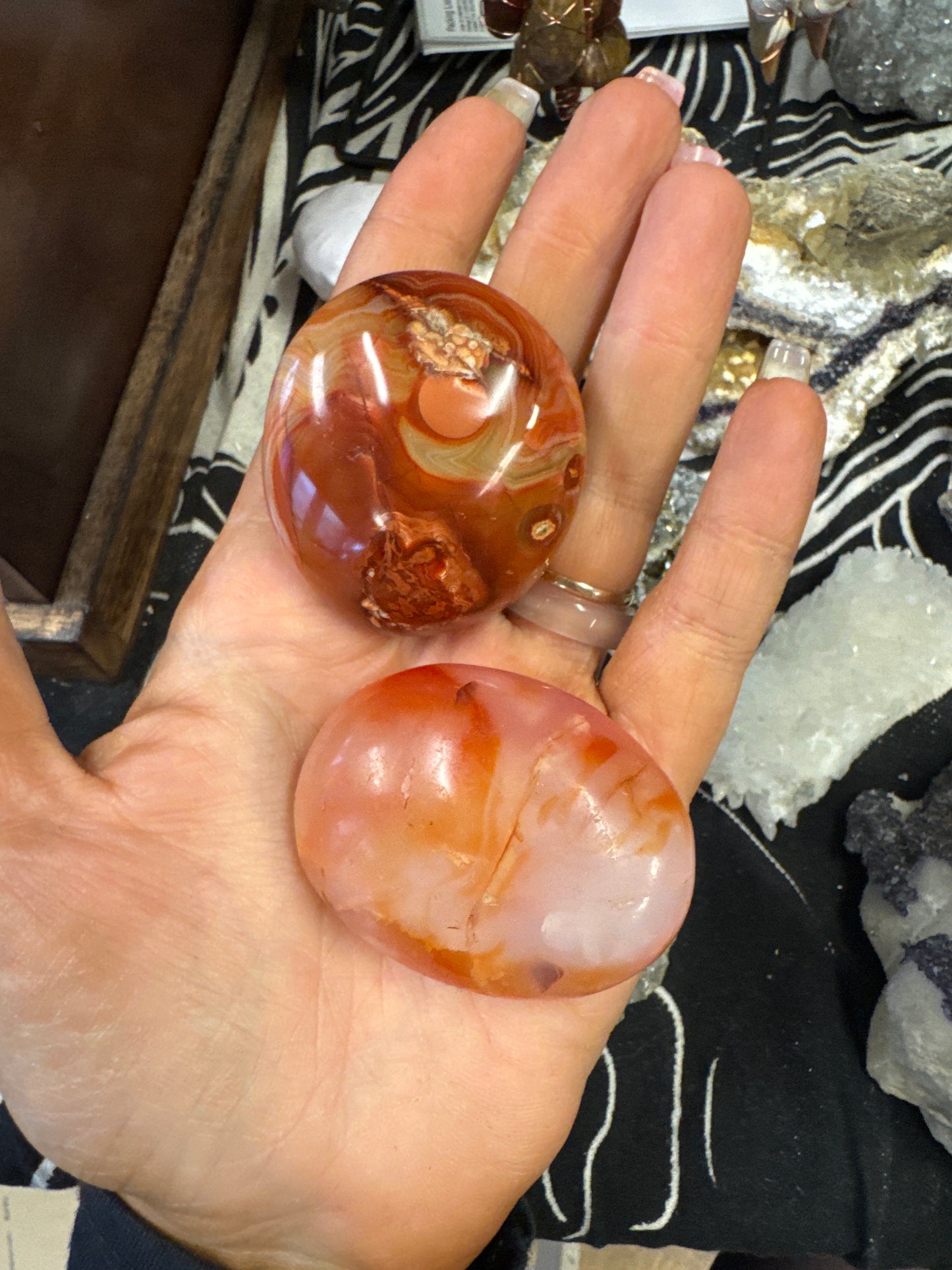 Carnelian Palm Stone 1pc