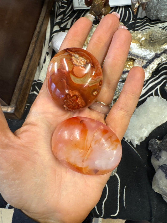 Carnelian Palm Stone 1pc