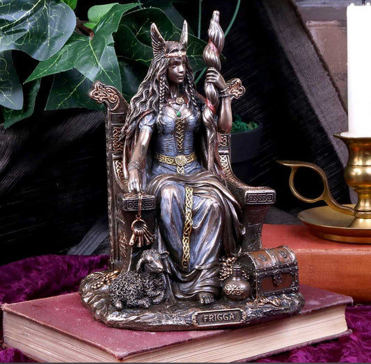 Frigga Goddess of Wisdom 19cm